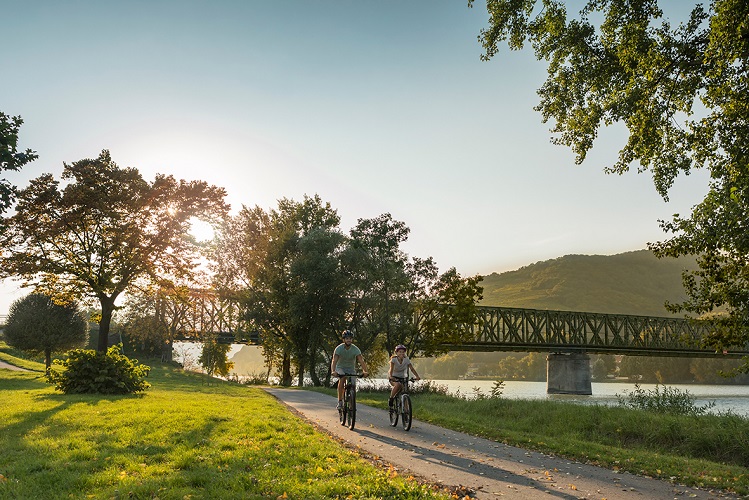 Donau, donauradweg, radweg, danube, danube cycle path, cycle path, bike, biking, cycle, path