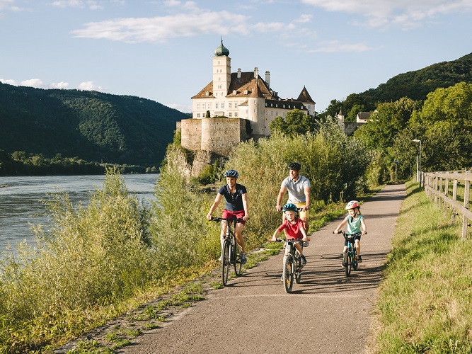 Donau, donauradweg, radweg, danube, danube cycle path, cycle path, bike, biking, cycle, path