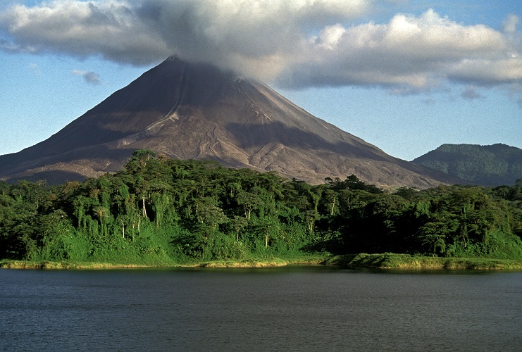 usa, costa rica, san jose, arenal volcano, pura vida